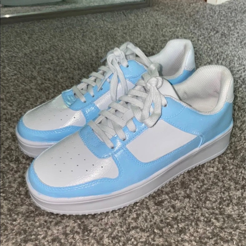 Sneaker